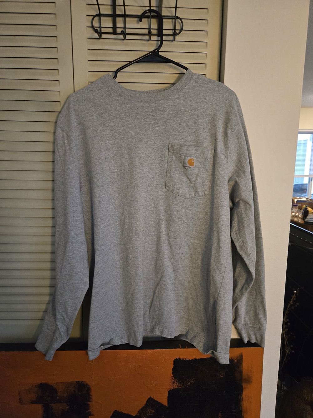 Carhartt Men’s Long Sleeve Pocket Tee in Light Gray